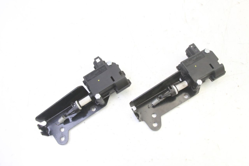 photo de MOTEUR OUVERTURE COFFRE PIAGGIO MP3 HPE 310 (2024 - 2025) - Vue principale