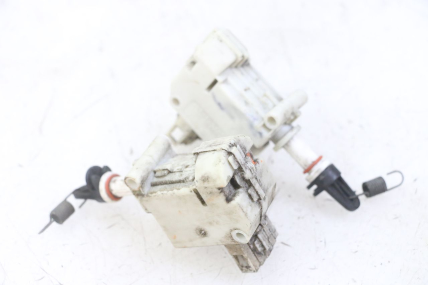 photo de MOTEUR OUVERTURE COFFRE PIAGGIO MP3 LT 300 (2010 - 2016) - Zoom état d’usage