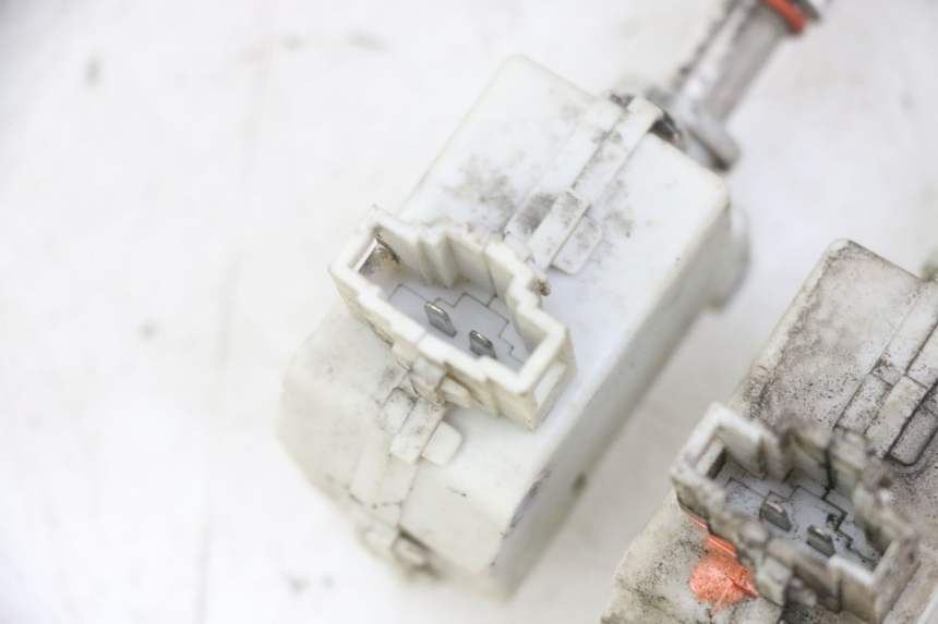 photo de MOTEUR OUVERTURE COFFRE PIAGGIO MP3 LT 300 (2010 - 2016) - Autre angle de vue