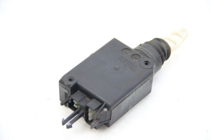 photo de MOTEUR OUVERTURE COFFRE PEUGEOT SATELIS COMPRESSOR K15 125 (2006 - 2009) - Zoom état d’usage