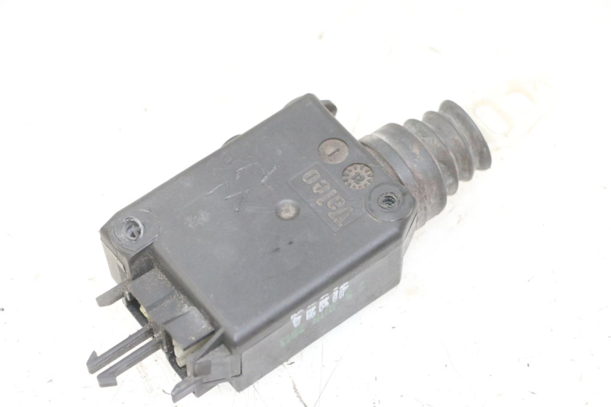 photo de MOTEUR OUVERTURE COFFRE PEUGEOT SATELIS 125 (2013 - 2018) - Vue principale