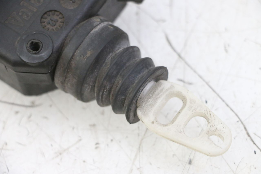 photo de MOTEUR OUVERTURE COFFRE PEUGEOT SATELIS 125 (2013 - 2018) - Zoom état d’usage