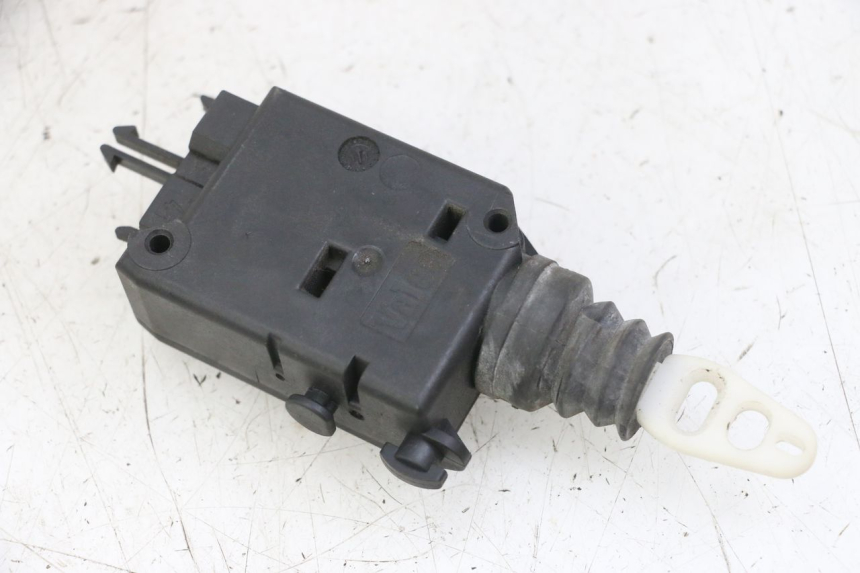 photo de MOTEUR OUVERTURE COFFRE PEUGEOT SATELIS 125 (2013 - 2018) - Vue principale