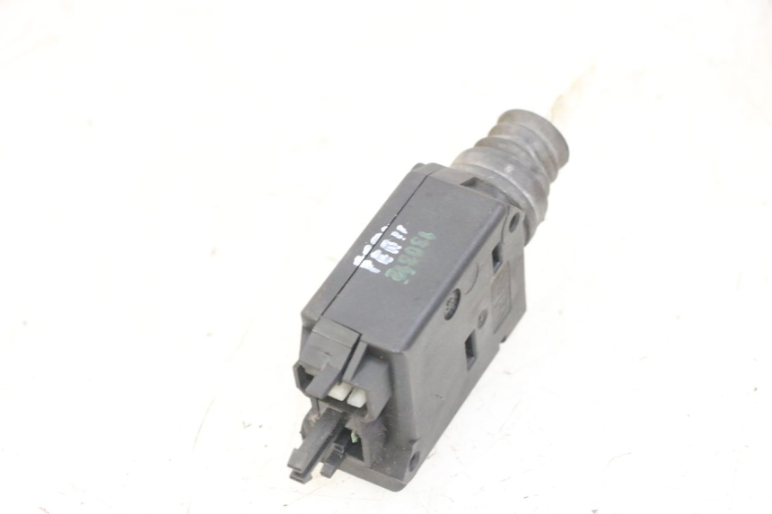 photo de MOTEUR OUVERTURE COFFRE PEUGEOT SATELIS 125 (2013 - 2018) - Autre angle de vue