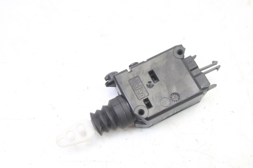 photo de MOTEUR OUVERTURE COFFRE PEUGEOT SATELIS 125 (2013 - 2018) - Vue principale