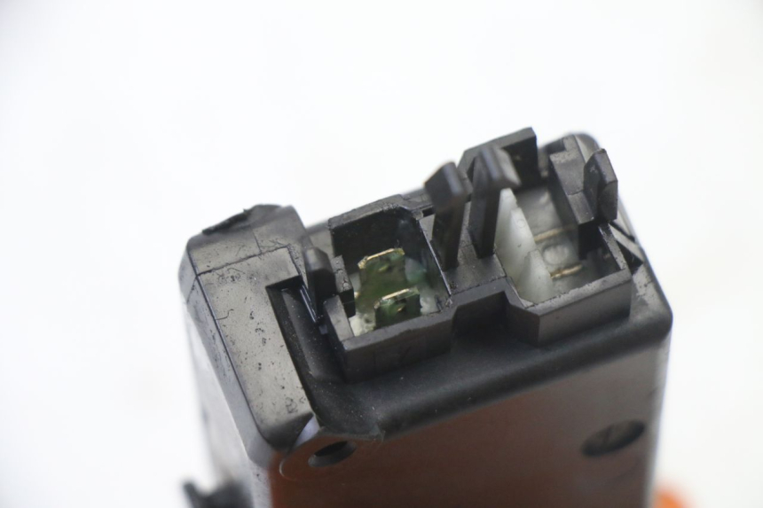 photo de MOTEUR OUVERTURE COFFRE PEUGEOT SATELIS 125 (2013 - 2018) - Autre angle de vue