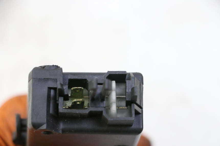 photo de MOTEUR OUVERTURE COFFRE PEUGEOT SATELIS 125 (2006 - 2009) - Détail de la pièce