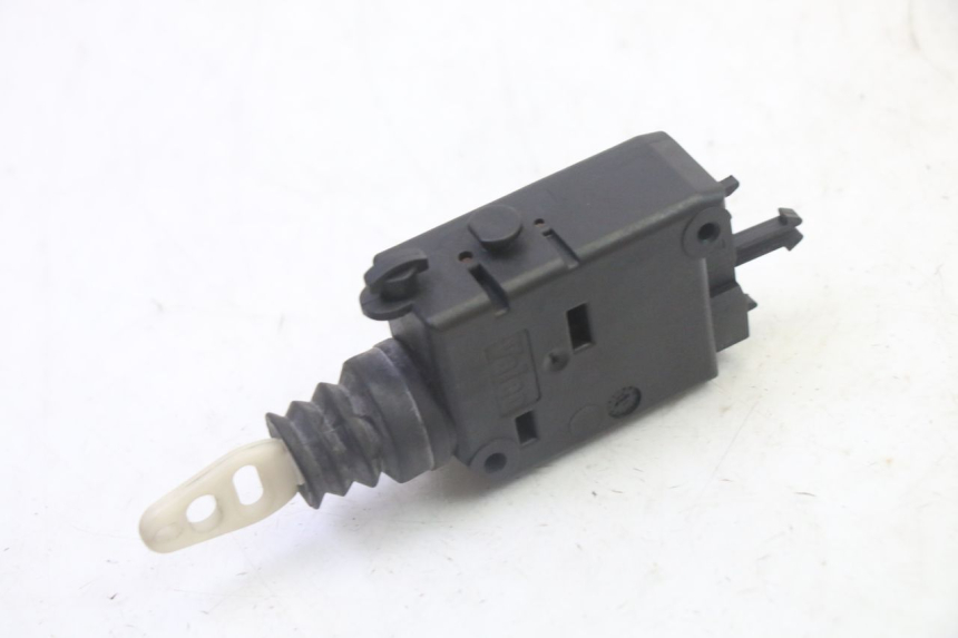 photo de MOTEUR OUVERTURE COFFRE PEUGEOT SATELIS 125 (2013 - 2018) - Détail de la pièce