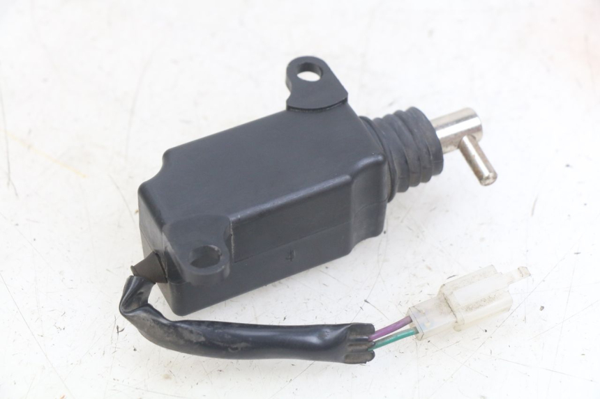 photo de MOTEUR OUVERTURE COFFRE PEUGEOT TWEET 125 (2018 - 2021) - Zoom état d’usage