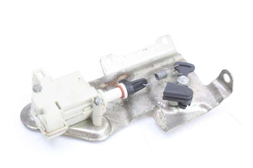 photo de MOTEUR OUVERTURE COFFRE PIAGGIO X10 125 (2012 - 2017) - Zoom état d’usage