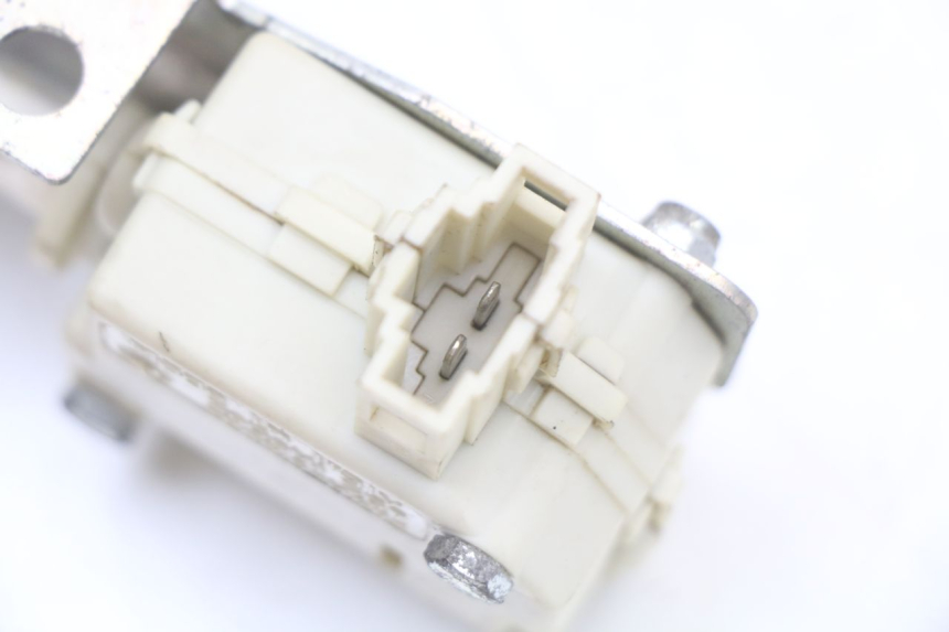 photo de MOTEUR OUVERTURE COFFRE PIAGGIO X10 125 (2012 - 2017) - Marquages et références