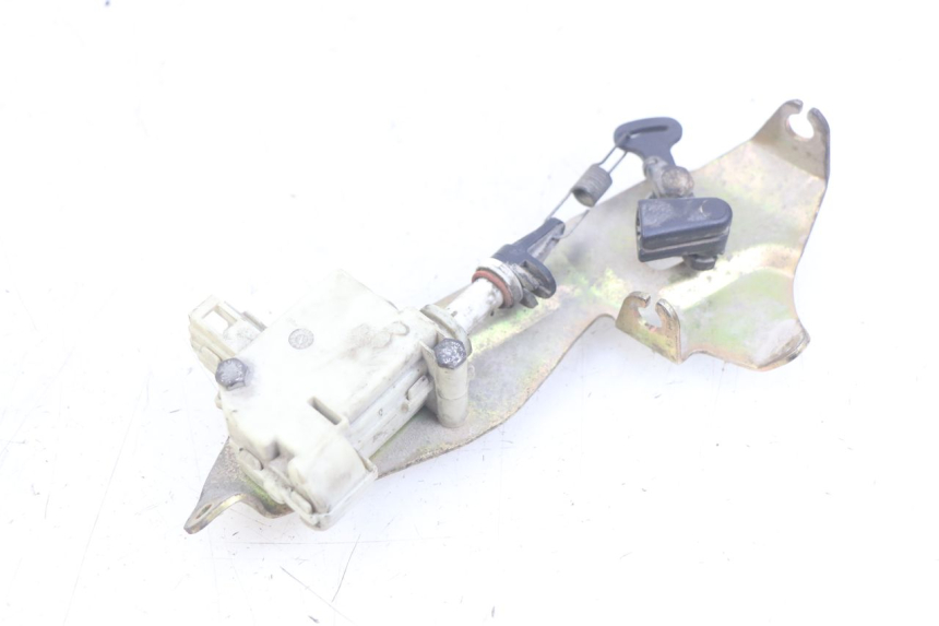 photo de MOTEUR OUVERTURE COFFRE PIAGGIO X9 EVOLUTION 125 (2003 - 2007) - Vue principale