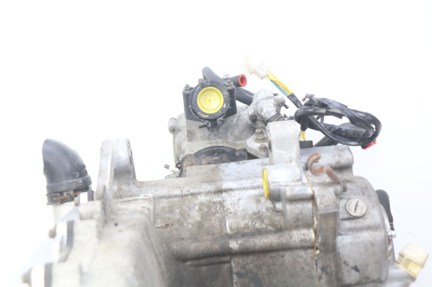 photo de MOTEUR KYMCO PEOPLE 250 (2004 - 2008) - Gros plan technique