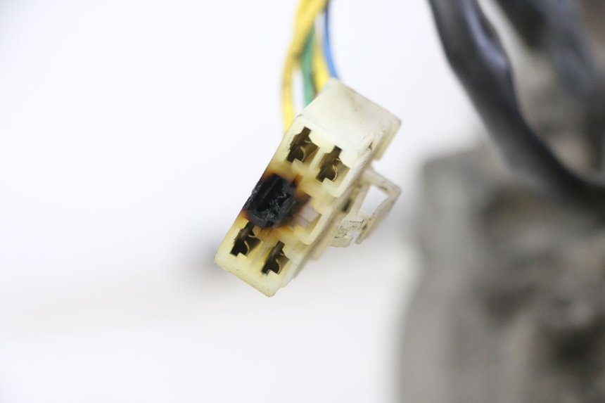 photo de MOTEUR PEUGEOT ELYSTAR 125 (2002 - 2007) - Gros plan technique