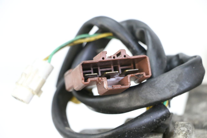 photo de MOTEUR PEUGEOT SATELIS COMPRESSOR K15 125 (2006 - 2009) - Aperçu profil