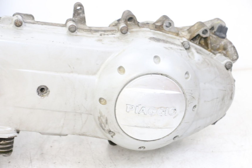 photo de MOTEUR PIAGGIO BEVERLY 125 (1998 - 2005) - État de surface