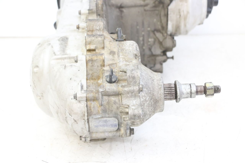 photo de MOTEUR PIAGGIO BEVERLY 125 (1998 - 2005) - Marquages et références