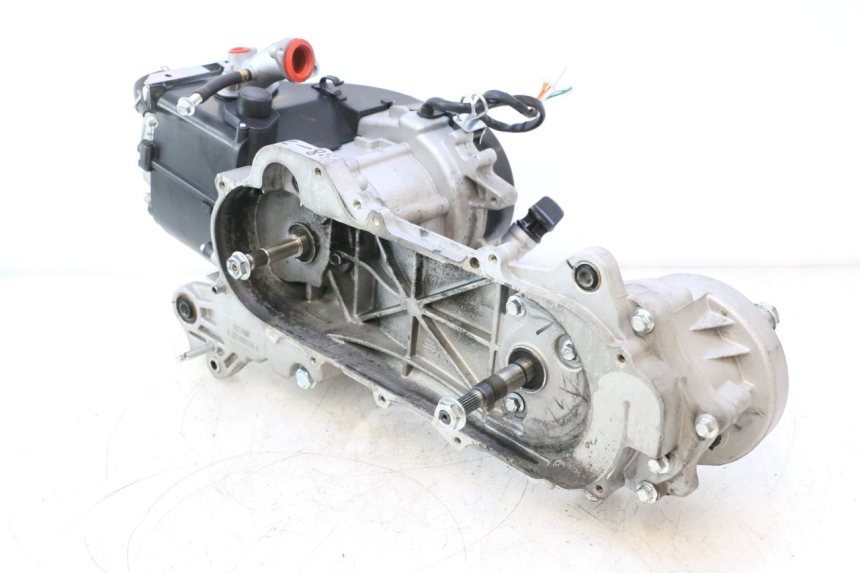 photo de MOTEUR JM MOTORS R-MAX TECH 50 (2024 - 2026) - État de surface