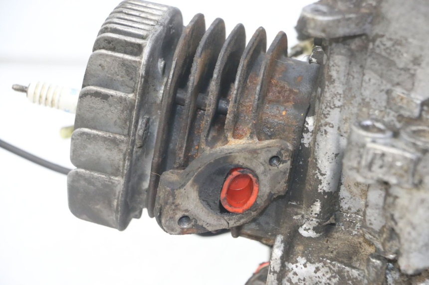 photo de MOTEUR APRILIA RALLY AC 50 (1995 - 2004) - Gros plan technique