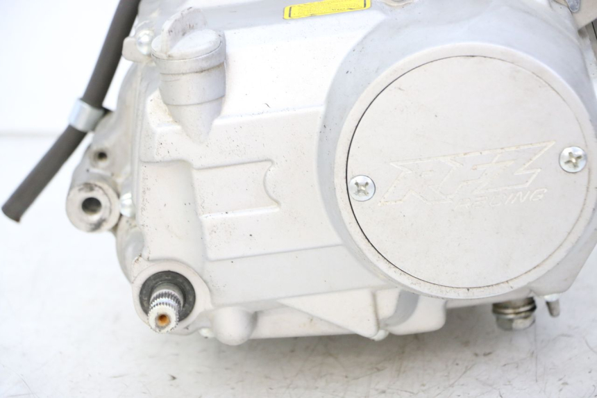 photo de MOTEUR APOLLO RFZ 125 - Marquages et références