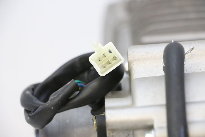 photo de MOTEUR APOLLO RFZ 125 - Vue rapprochée