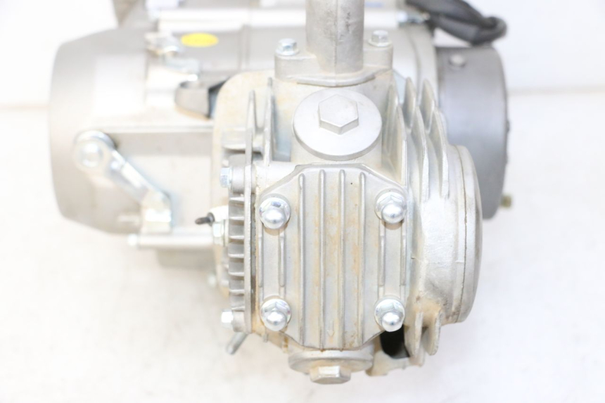 photo de MOTEUR APOLLO RFZ 125 - Vue d’ensemble