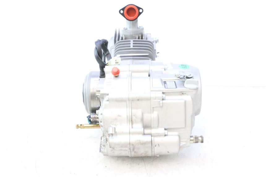 photo de MOTEUR APOLLO RFZ 150 - Zoom composants