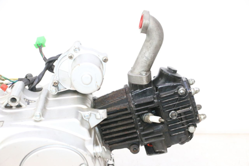 photo de MOTEUR YAMASAKI ROADSTER 50 (2013 - 2018) - Détails caractéristiques