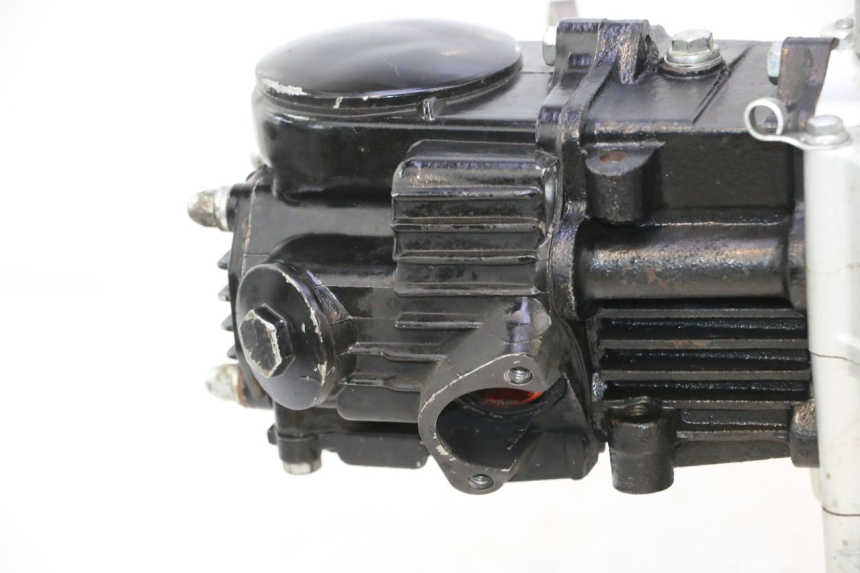 photo de MOTEUR YAMASAKI ROADSTER 50 (2013 - 2018) - Gros plan technique