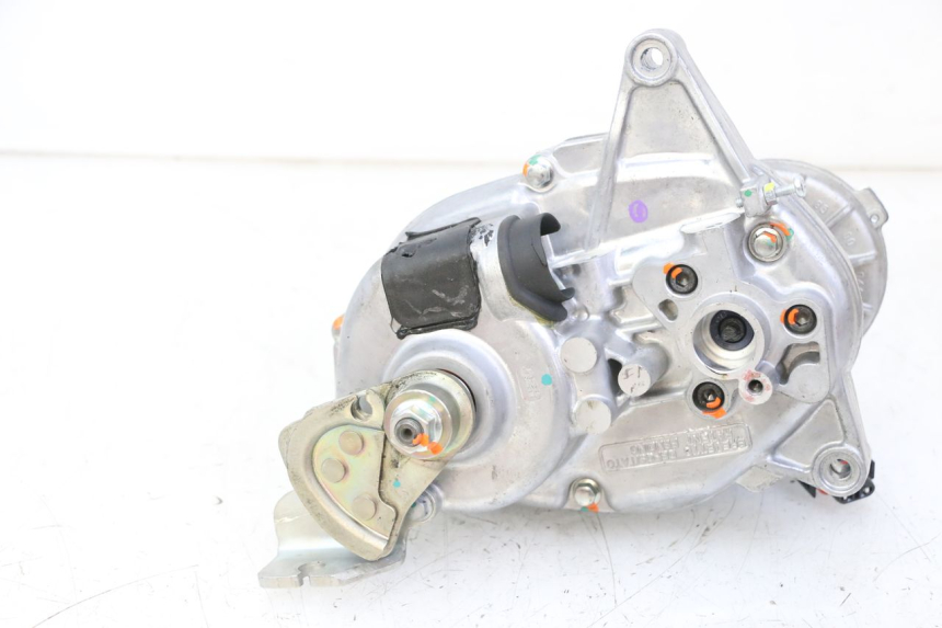 photo de MOTEUR ROLL LOCK PIAGGIO MP3 HPE 310 (2024 - 2025) - Détail de la pièce