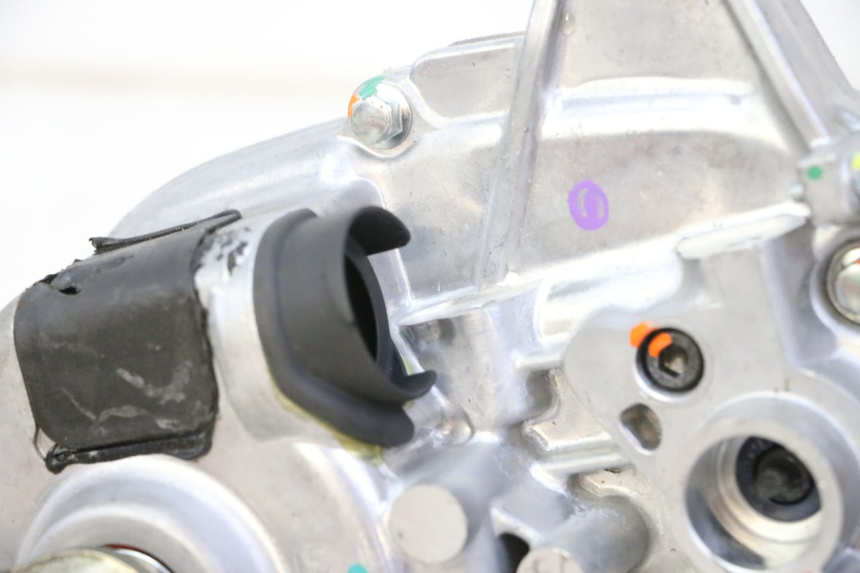 photo de MOTEUR ROLL LOCK PIAGGIO MP3 HPE 310 (2024 - 2025) - Photo complémentaire