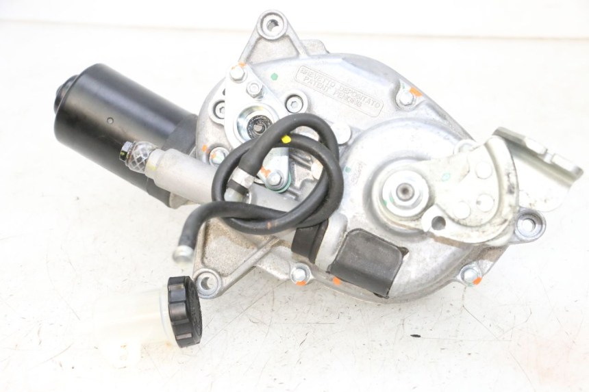 photo de MOTEUR ROLL LOCK PIAGGIO MP3 HPE 300 (2019 - 2026) - Vue d’ensemble