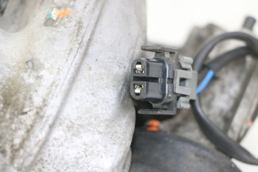 photo de MOTEUR ROLL LOCK PIAGGIO MP3 LT 300 (2010 - 2016) - Autre angle de vue