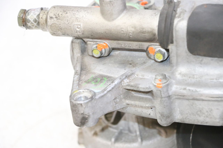 photo de MOTEUR ROLL LOCK PIAGGIO MP3 125 (2006 - 2014) - Points de fixation