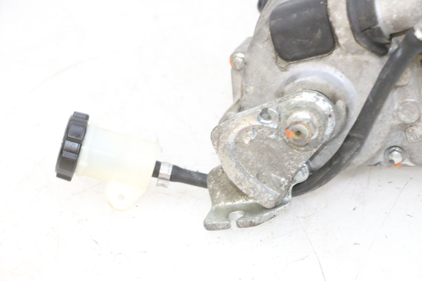 photo de MOTEUR ROLL LOCK PIAGGIO MP3 RL 250 (2006 - 2010) - Marquages et références