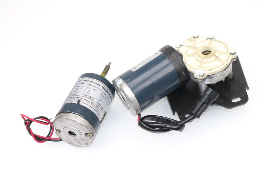 photo de MOTEUR ROLL LOCK PEUGEOT METROPOLIS 400 (2011 - 2016) - Vue principale