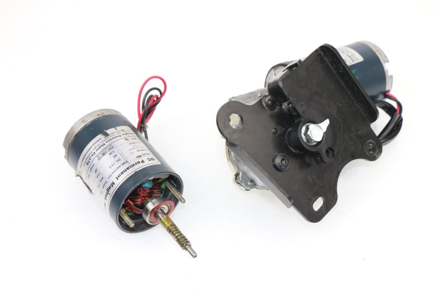 photo de MOTEUR ROLL LOCK PEUGEOT METROPOLIS 400 (2011 - 2016) - Détail de la pièce