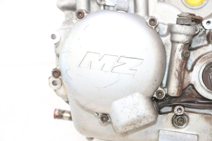 photo de MOTEUR MZ RT 125 (2000 - 2008) - Gros plan technique