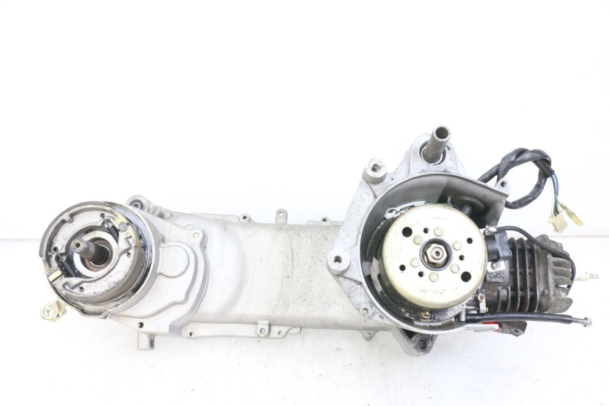 photo de MOTEUR KEEWAY RY6 2T 50 (2011 - 2019) - Inspection visuelle