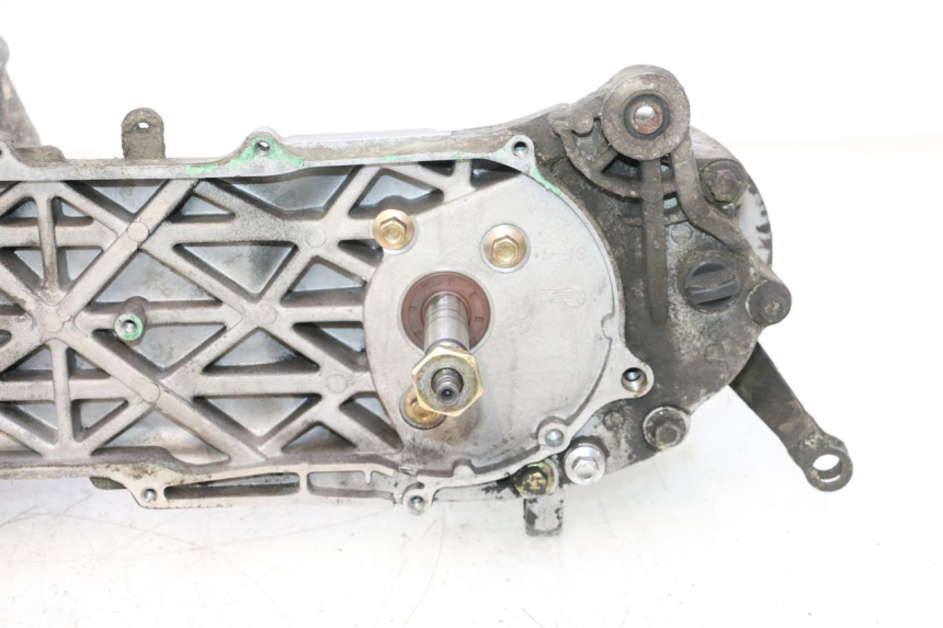 photo de MOTEUR KEEWAY RY6 2T 50 (2011 - 2019) - Autre angle de vue