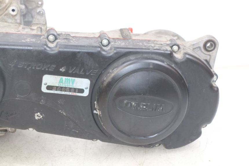 photo de MOTEUR DAELIM S2 FI 125 (2008 - 2017) - Gros plan technique