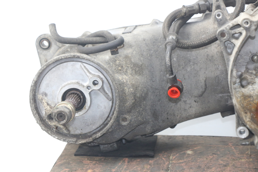 photo de MOTEUR DAELIM S2 125 (2006 - 2007) - Points de fixation