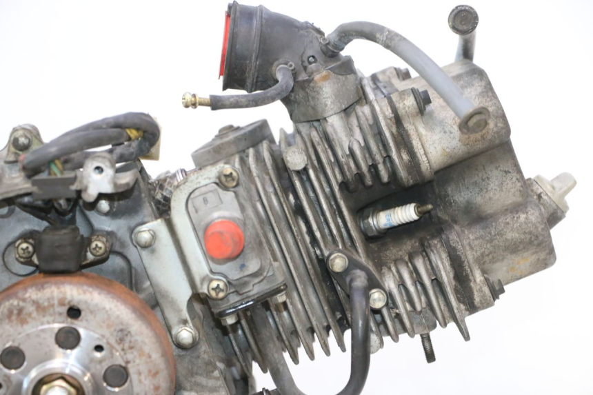 photo de MOTEUR DAELIM S2 125 (2006 - 2007) - Angle alternatif
