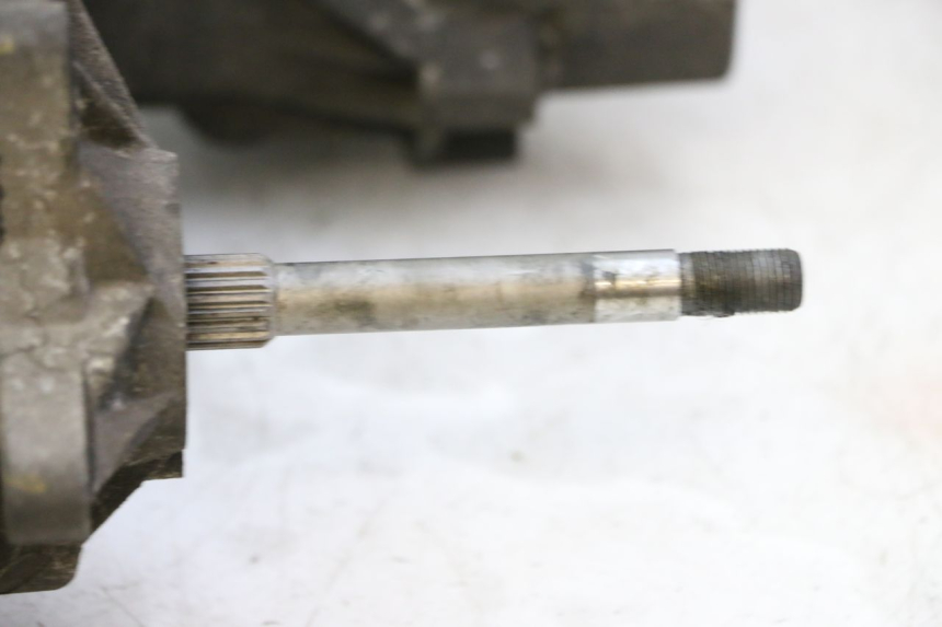 photo de MOTEUR PEUGEOT SATELIS 125 (2006 - 2009) - Gros plan technique