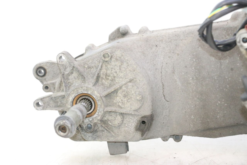 photo de MOTEUR PEUGEOT SATELIS 125 (2013 - 2018) - Vue rapprochée