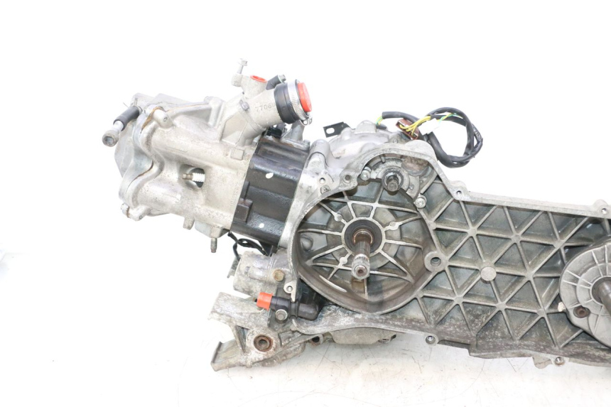 photo de MOTEUR PEUGEOT SATELIS 125 (2013 - 2018) - Zoom état d’usage