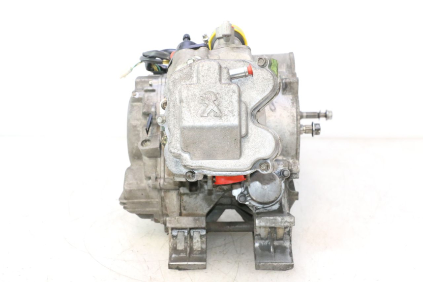 photo de MOTEUR PEUGEOT SATELIS 125 (2013 - 2018) - Autre angle de vue