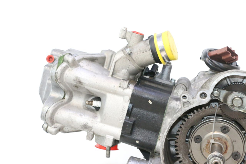 photo de MOTEUR PEUGEOT SATELIS 125 (2013 - 2018) - Gros plan technique