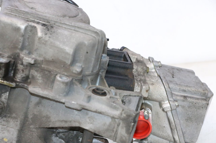 photo de MOTEUR PEUGEOT SATELIS 125 (2013 - 2018) - Autre angle de vue