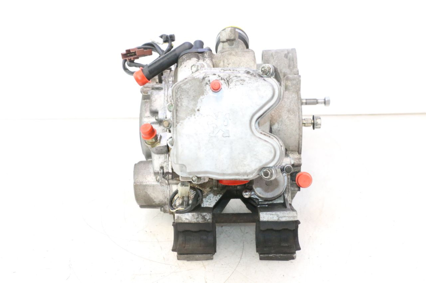 photo de MOTEUR PEUGEOT SATELIS 125 (2006 - 2009) - Points de fixation
